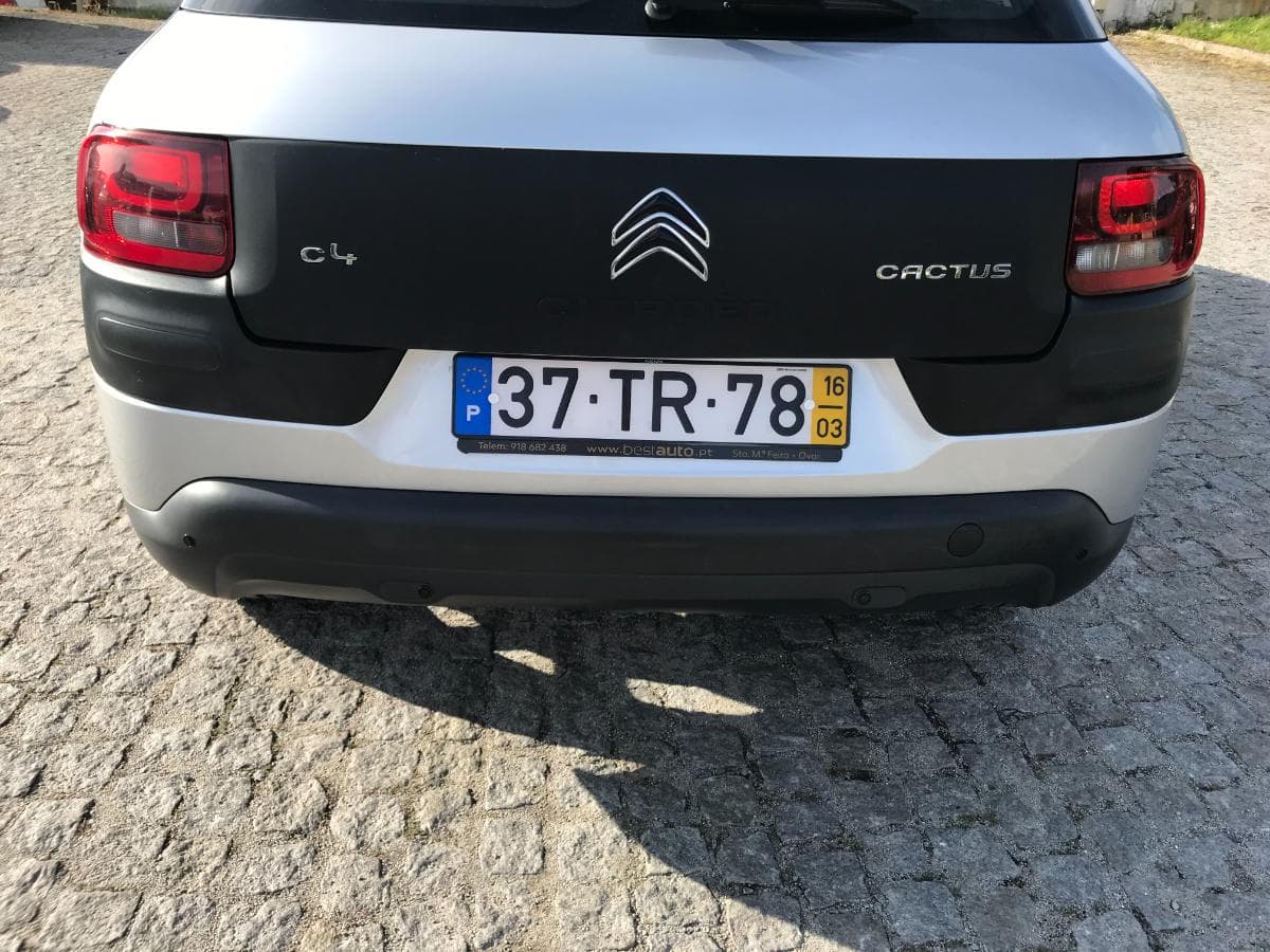 Citroën C4 Cactus 1.6 BlueHDI · Ano 2016 — imagem 9