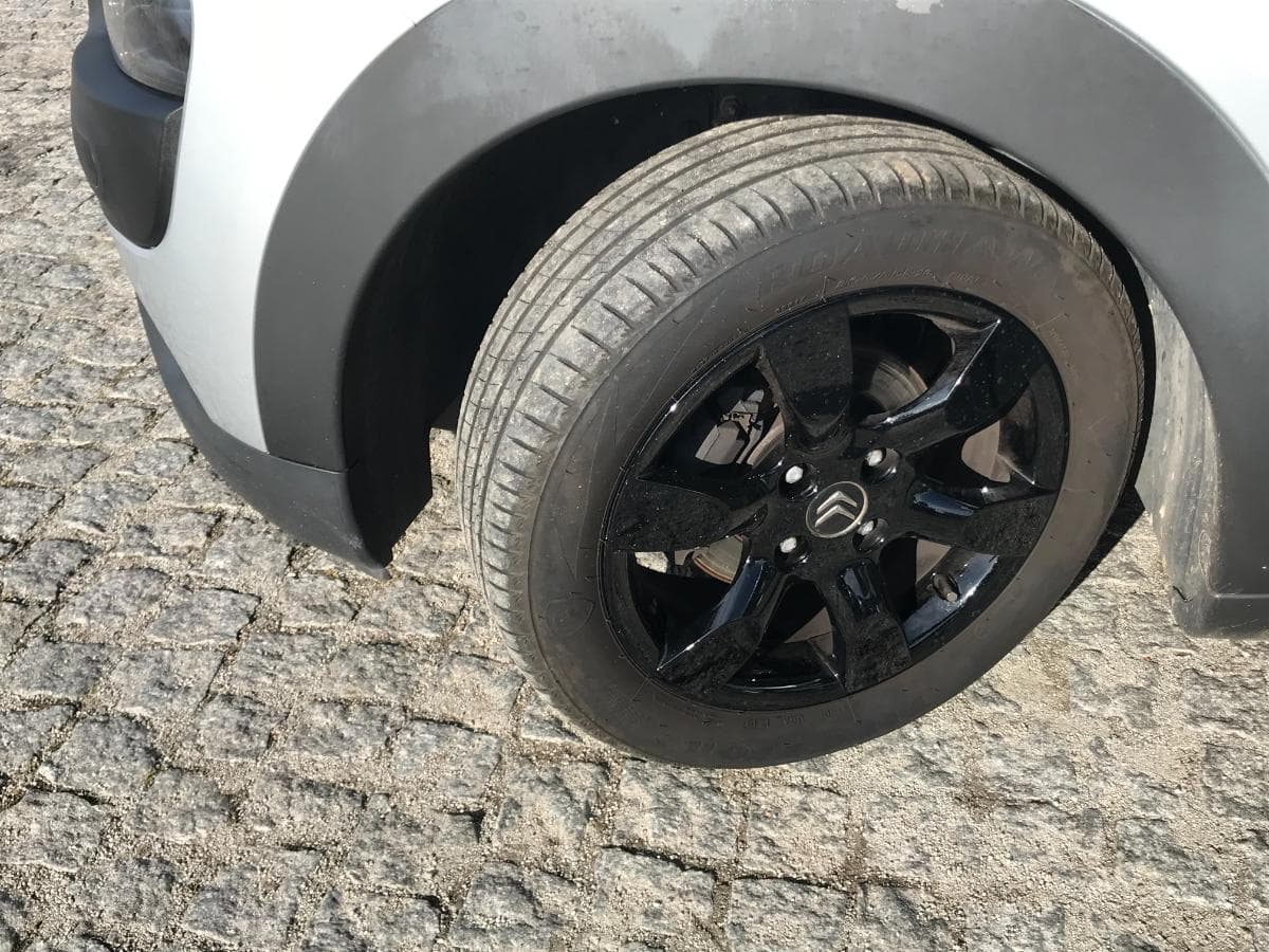 Citroën C4 Cactus 1.6 BlueHDI · Ano 2016 — imagem 10