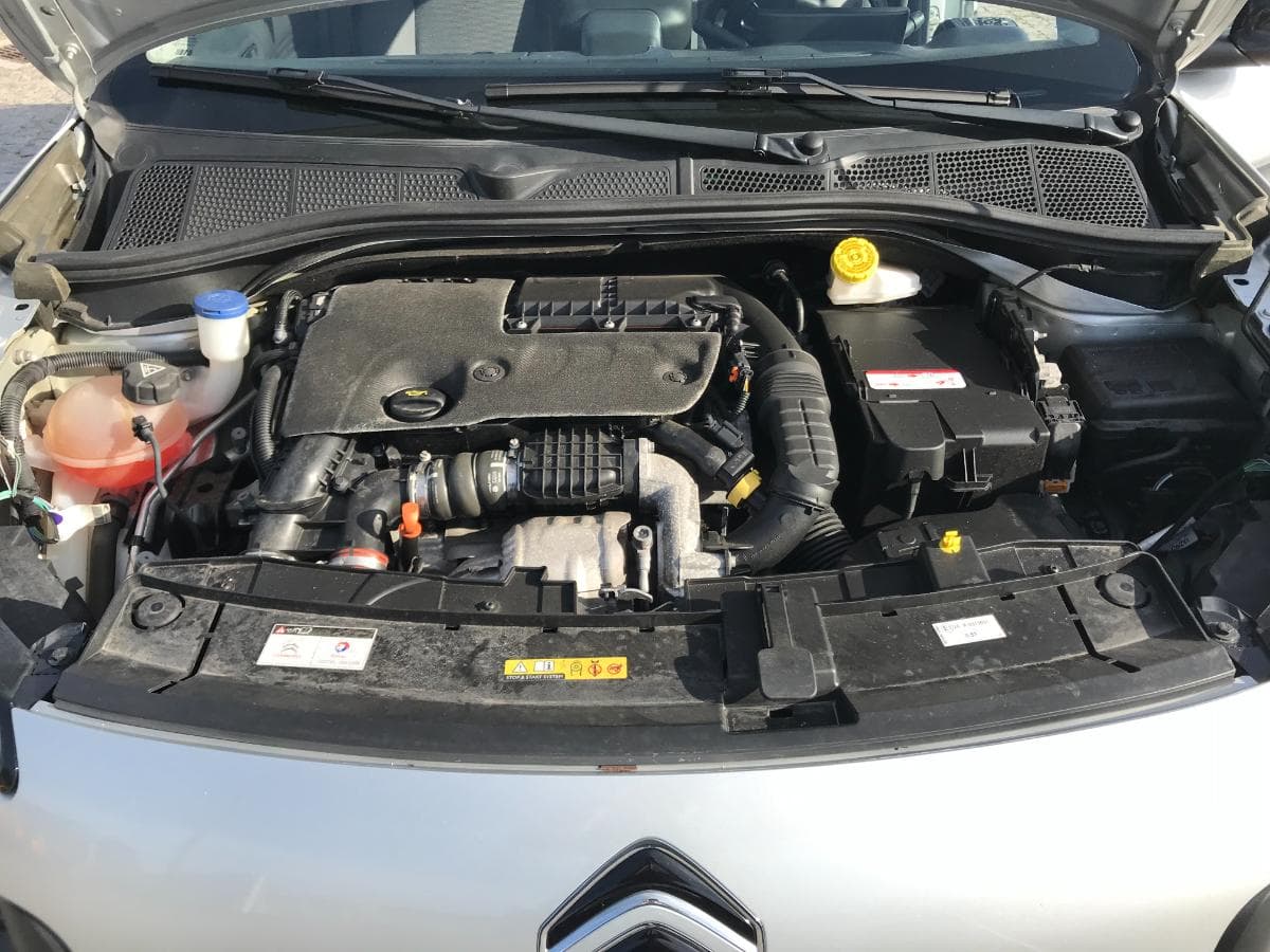 Citroën C4 Cactus 1.6 BlueHDI · Ano 2016 — imagem 11