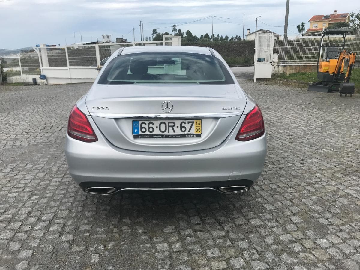 Mercedes-Benz C220 · Ano 2014 — imagem 5