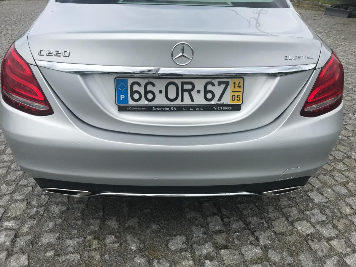 Mercedes-Benz C220 · Ano 2014 — imagem 7