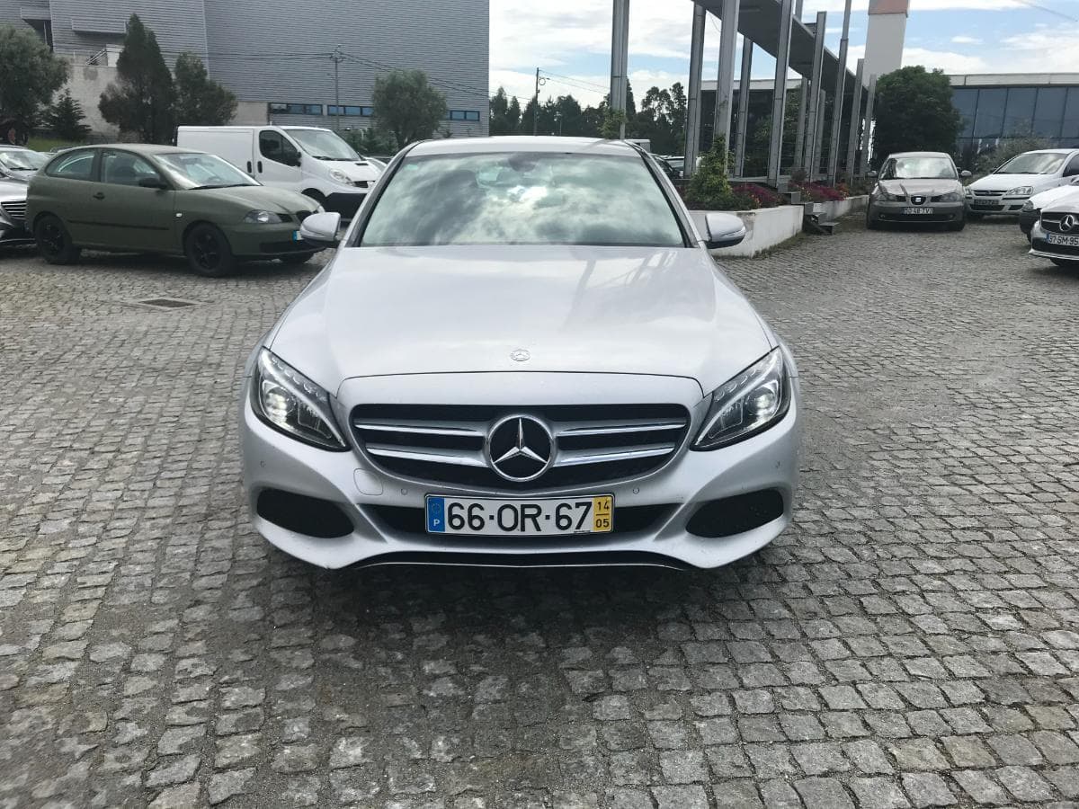 Mercedes-Benz C220 · Ano 2014 — imagem 2