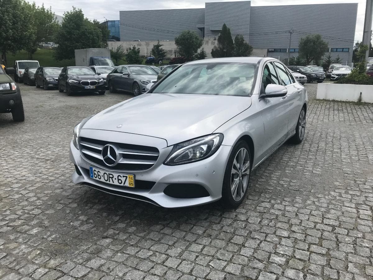Mercedes-Benz C220 · Ano 2014 — imagem 3