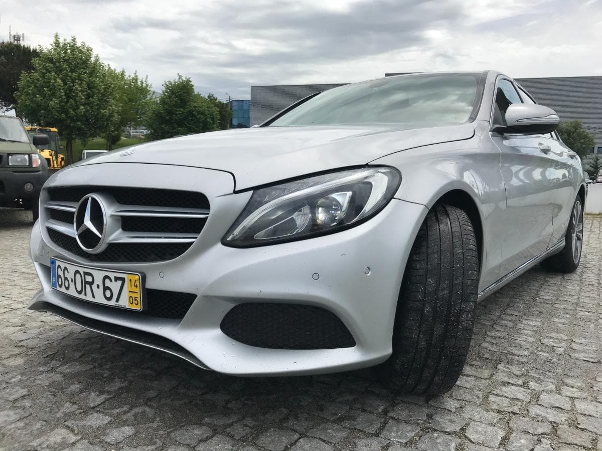 Mercedes-Benz C220 · Ano 2014 — imagem 8