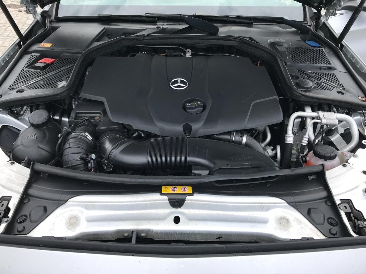 Mercedes-Benz C220 · Ano 2014 — imagem 10