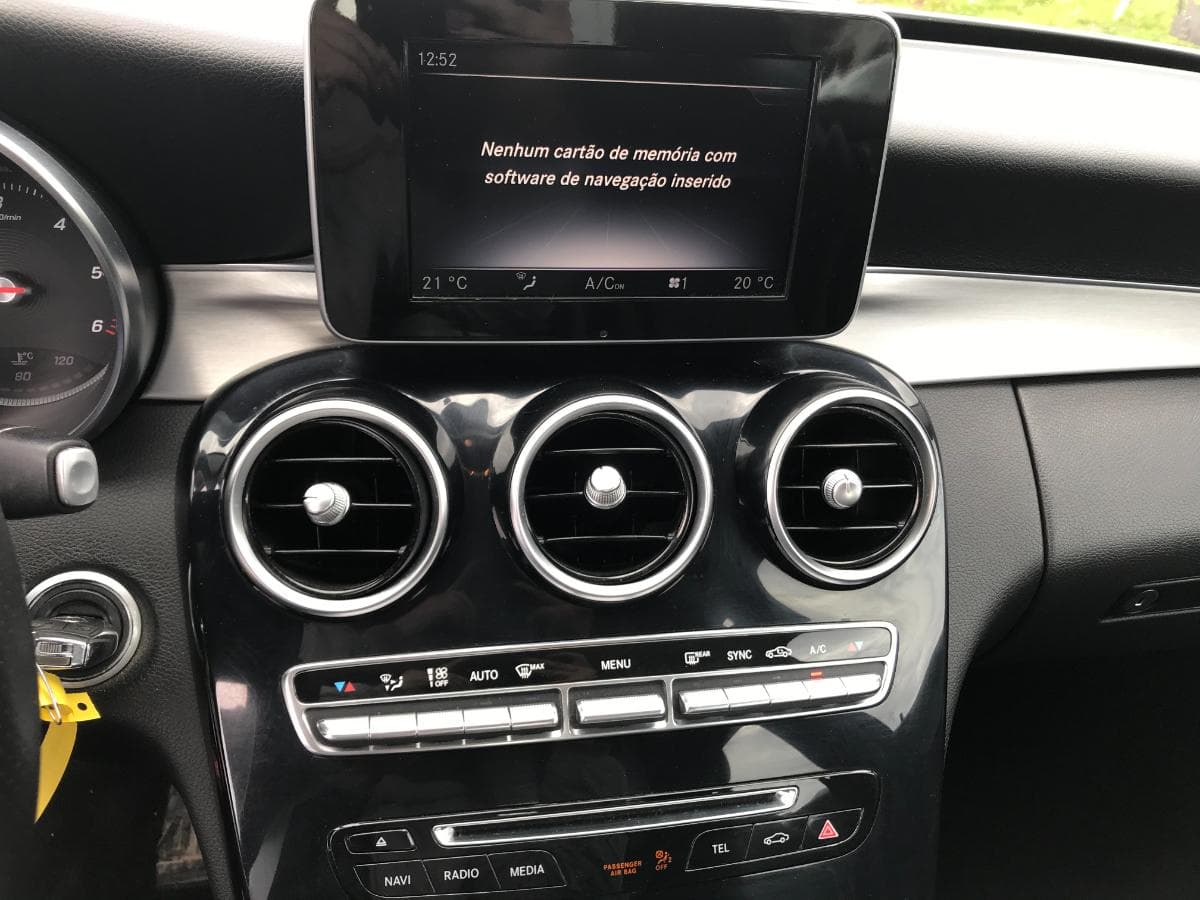 Mercedes-Benz C220 · Ano 2014 — imagem 24