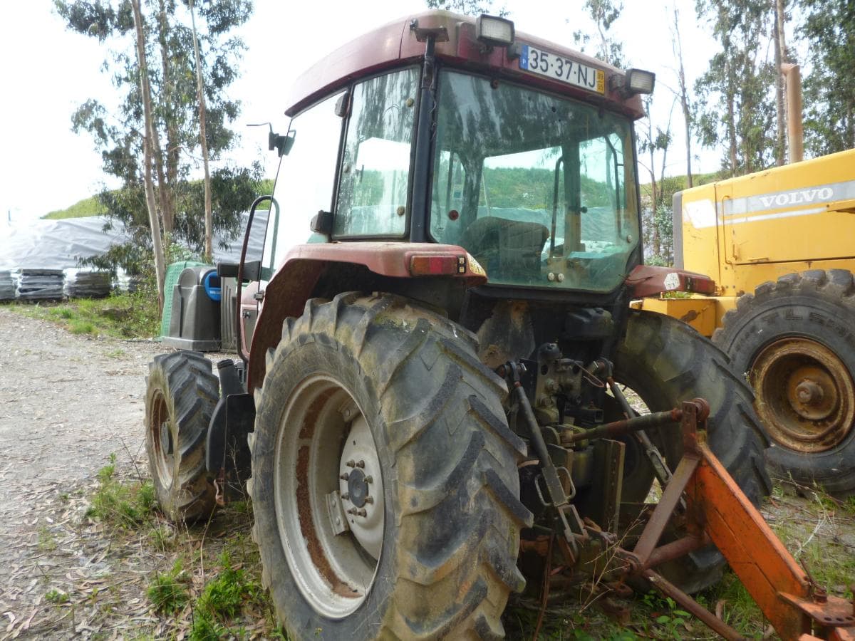 Tracteur agricole — image 3