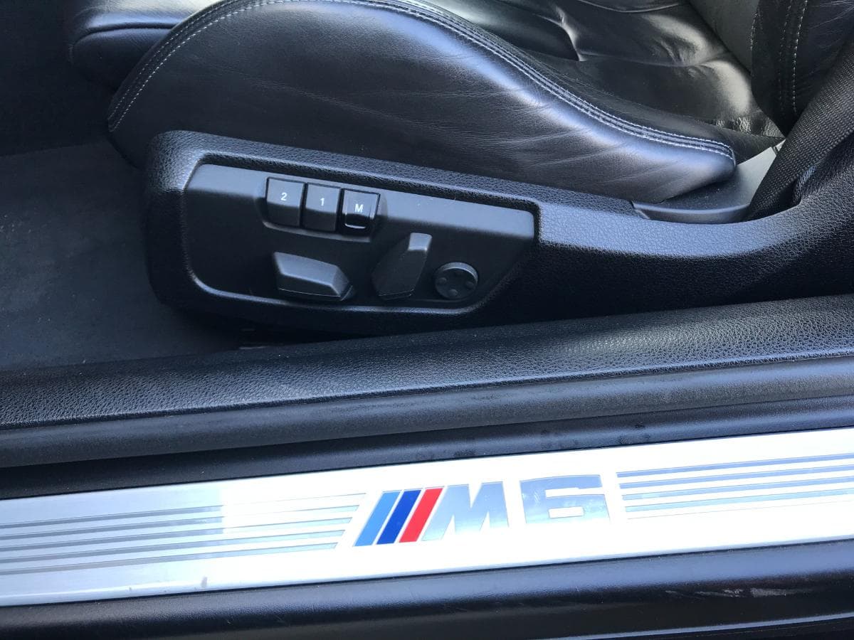 BMW M6 Cabrio · Ano 2012 — image 30
