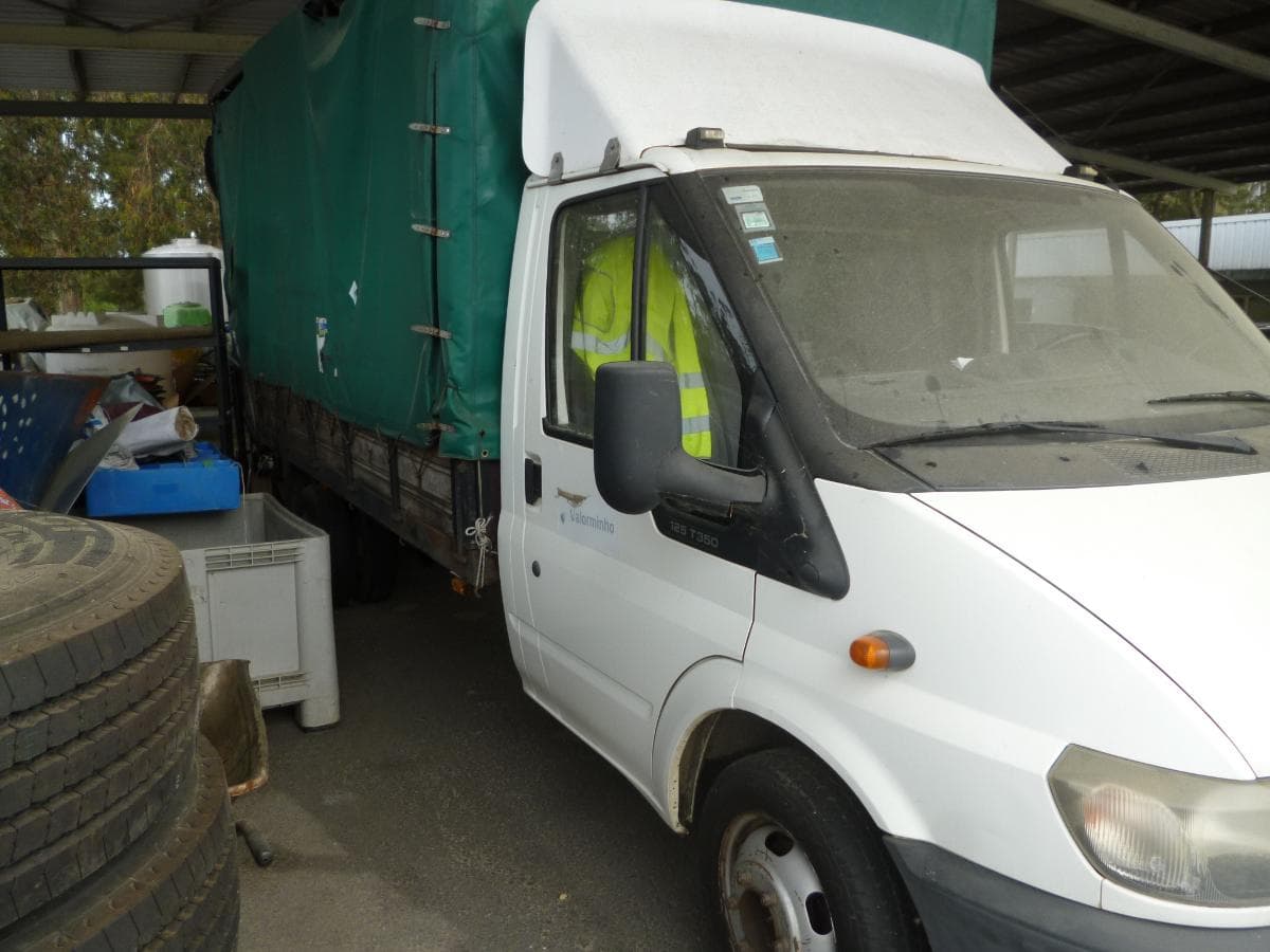 FORD TRANSIT — image 2