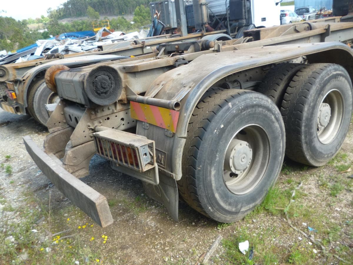 Mercedes-Benz ACTROS 3235 — imagem 5