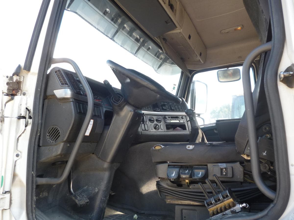 VOLVO FM12 340 — imagem 7