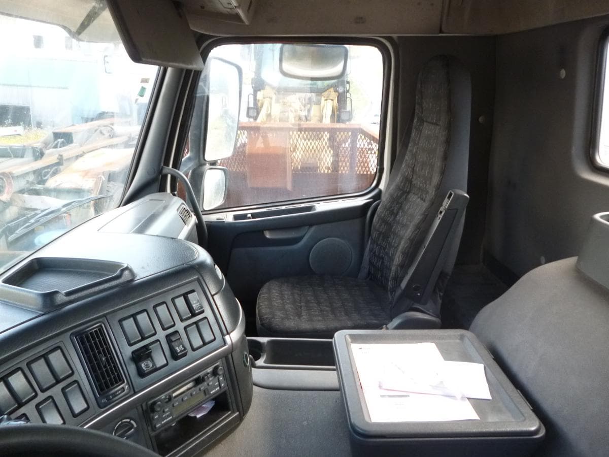 VOLVO FM12 340 — imagem 8