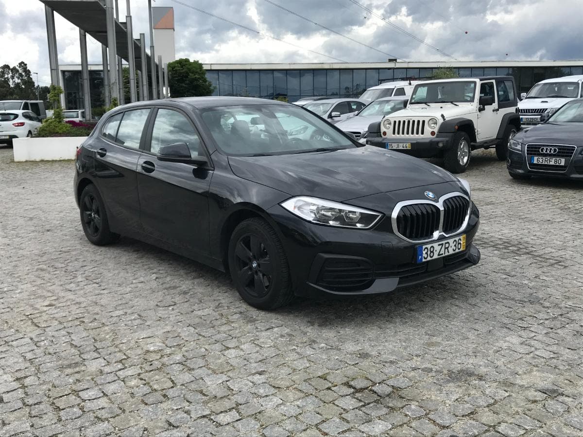 BMW 116D Sport · Ano 2019 — imagem 1