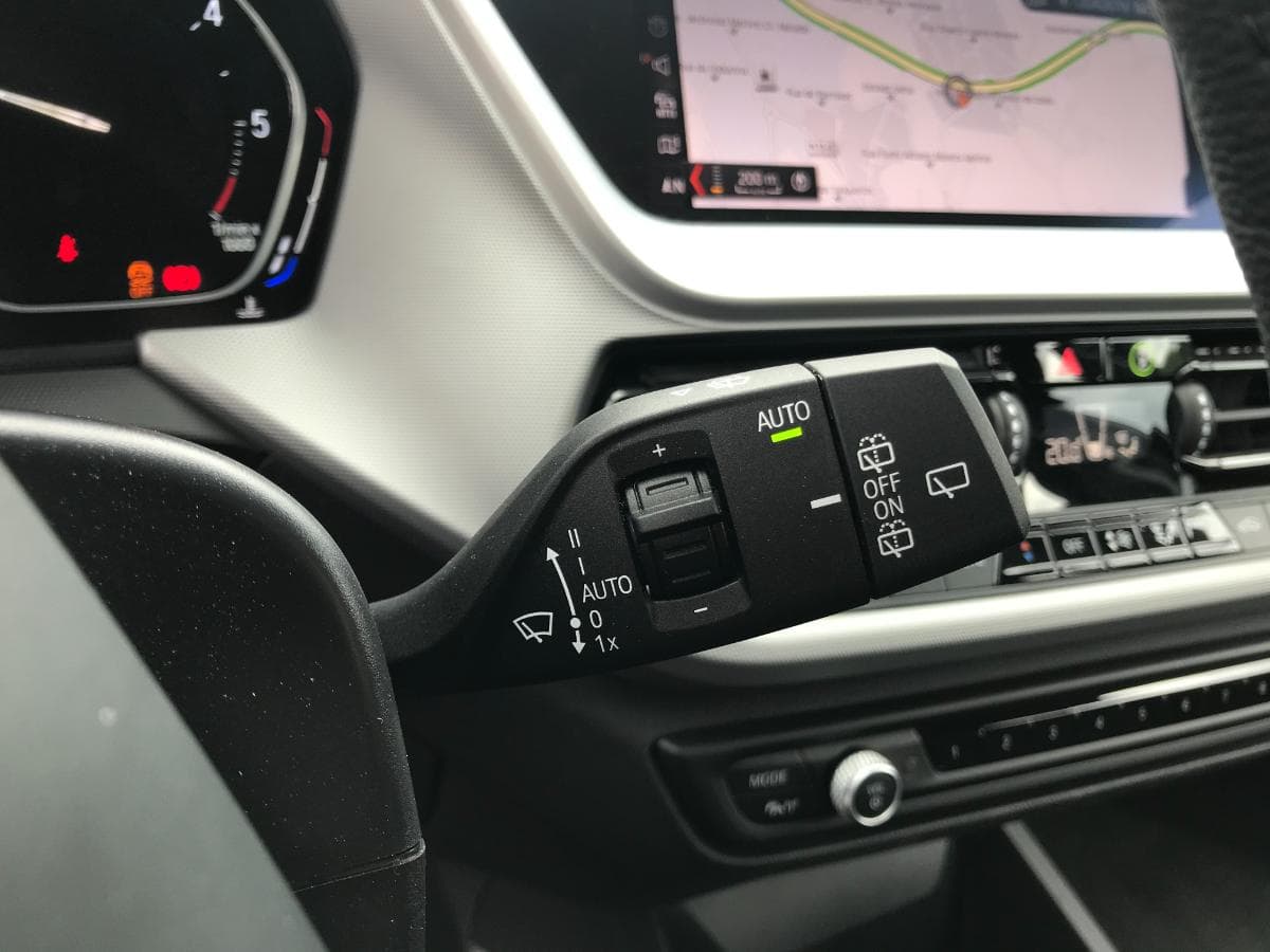 BMW 116D Sport · Ano 2019 — imagem 13