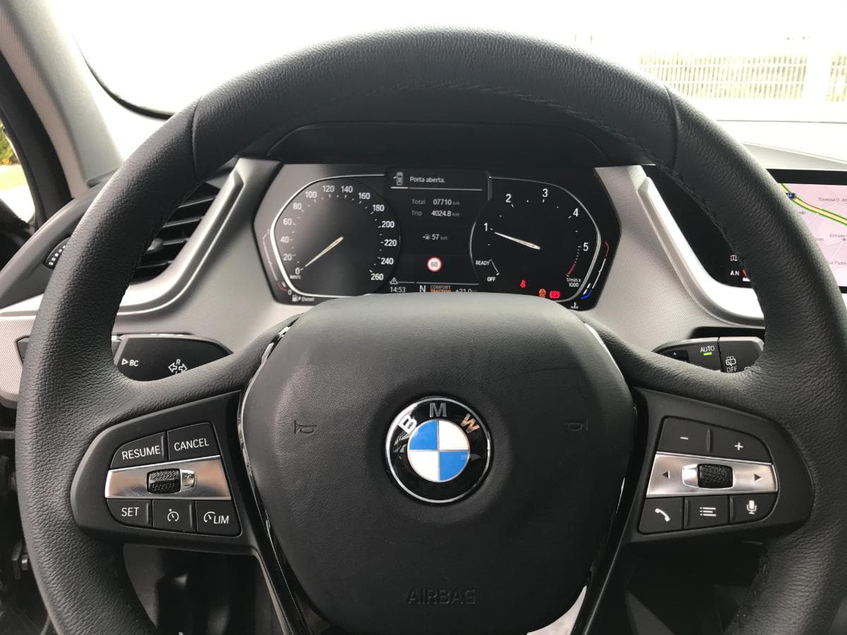 BMW 116D Sport · Ano 2019 — imagem 16