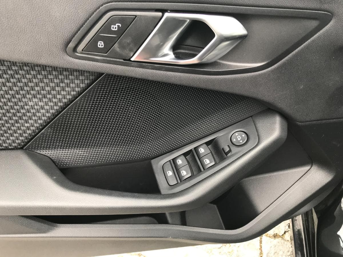 BMW 116D Sport · Ano 2019 — imagem 24