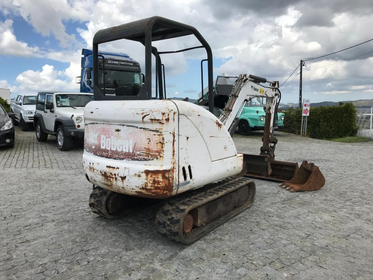 Mini Giratória Bobcat 325 G · Ano 2007 — imagem 3