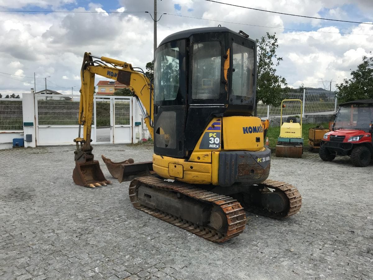 Mini Giratória Komatsu PC 30MR-1 — imagem 4