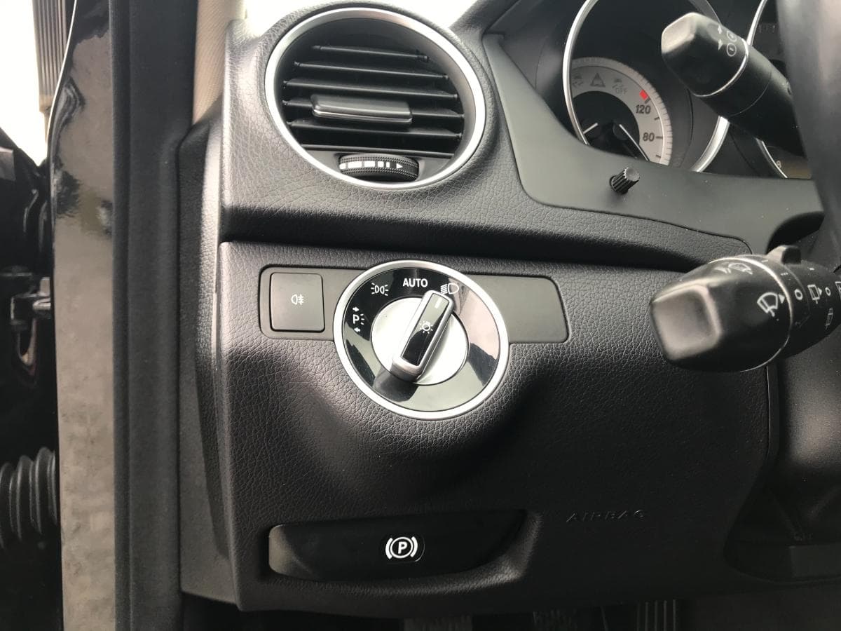 Mercedes-Benz C220 CDI · Ano 2012 — imagem 18