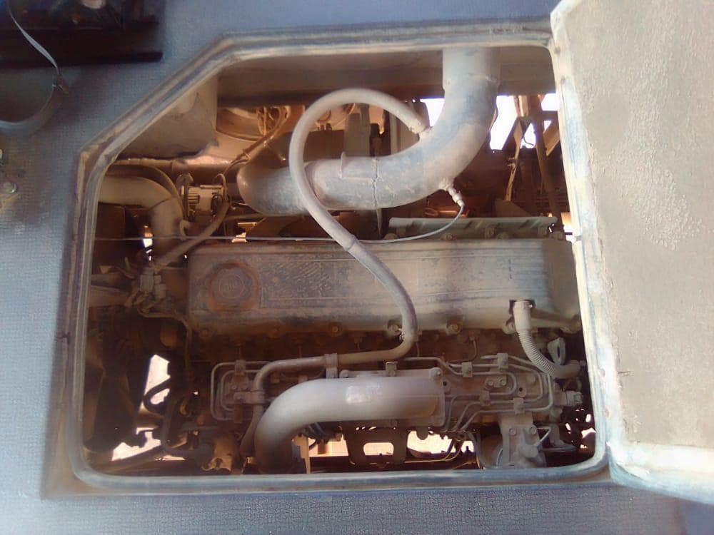 Autocarro - Nissan UD · — image 18