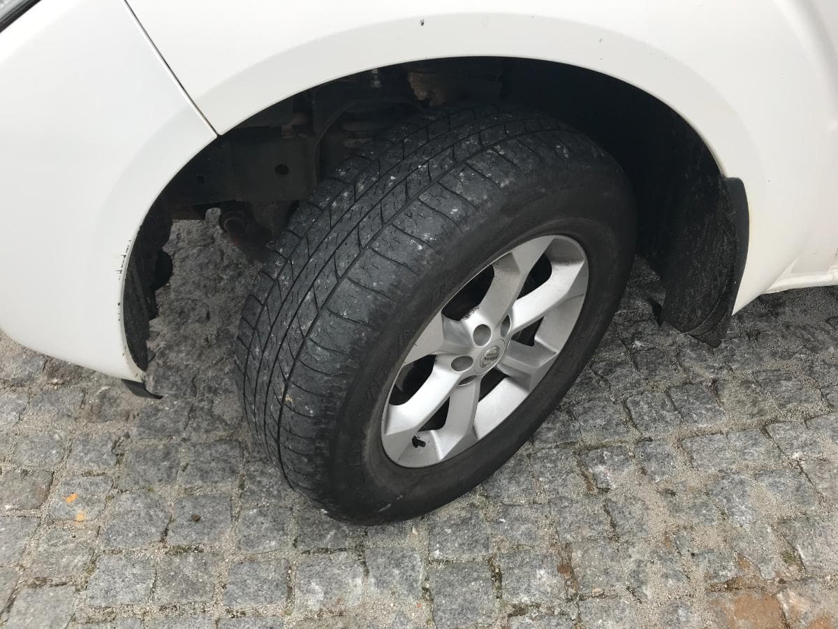 Nissan Navarra Pick Up 2.5 · Ano 2015 — image 9