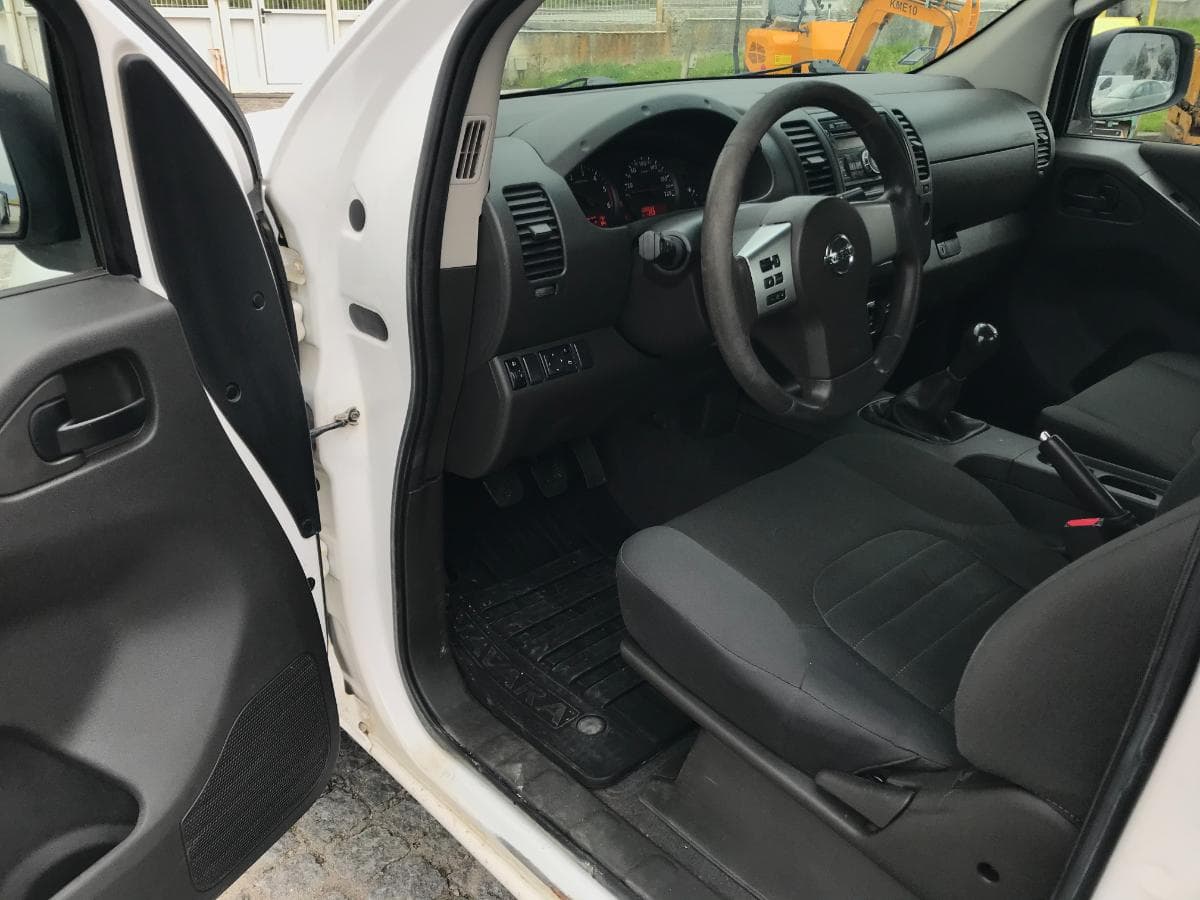 Nissan Navarra Pick Up 2.5 · Ano 2015 — image 12
