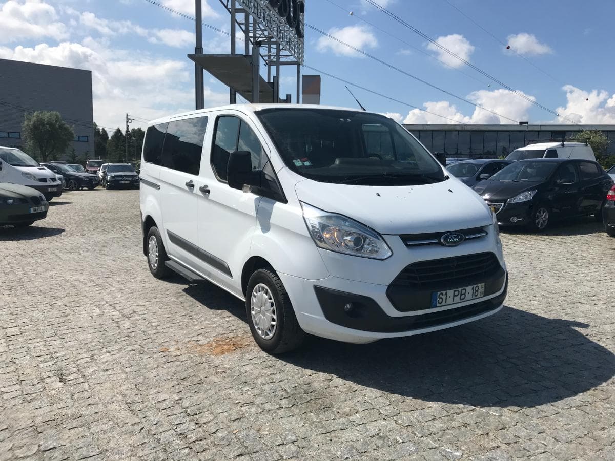 Ford Transit Custom 2.2 TDCI · Ano 2014 — image 1