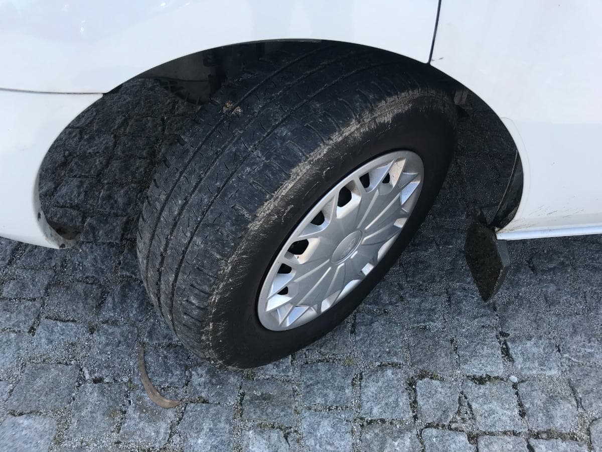 Ford Transit Custom 2.2 TDCI · Ano 2014 — image 10