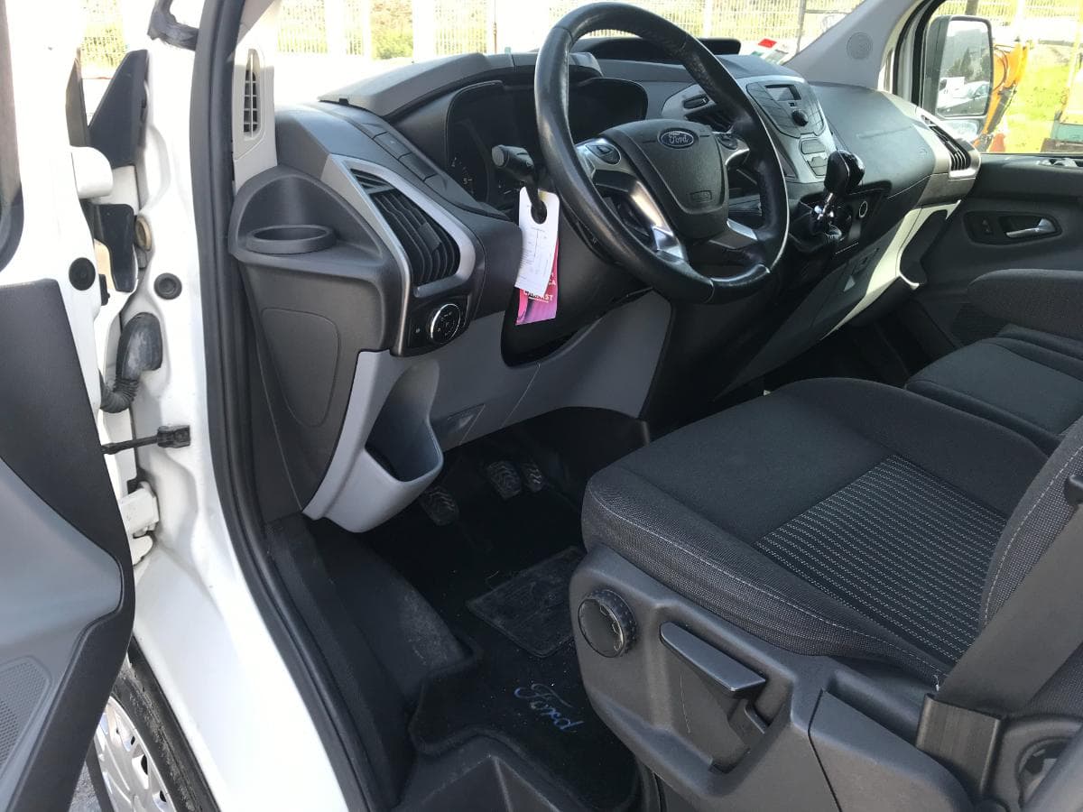 Ford Transit Custom 2.2 TDCI · Ano 2014 — image 11