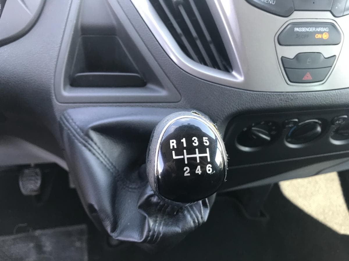 Ford Transit Custom 2.2 TDCI · Ano 2014 — image 14