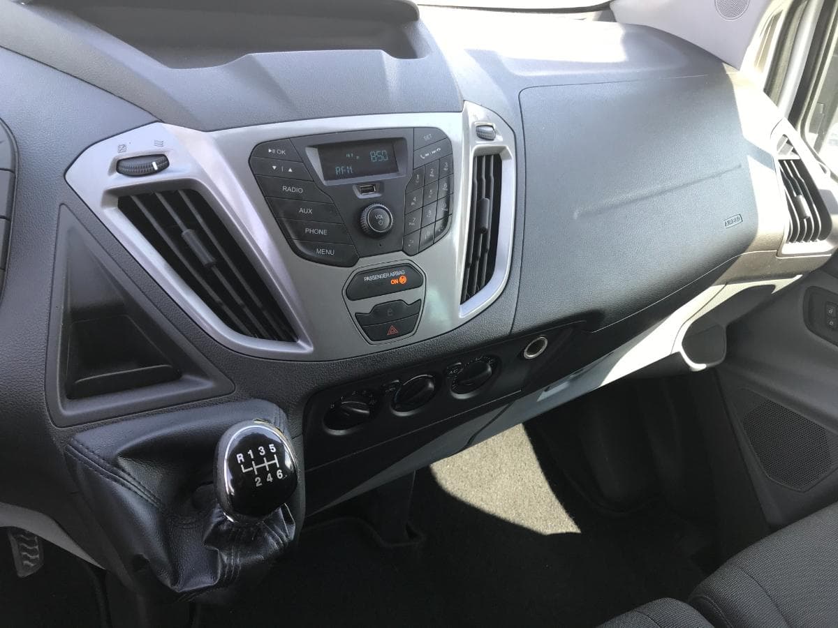 Ford Transit Custom 2.2 TDCI · Ano 2014 — image 17