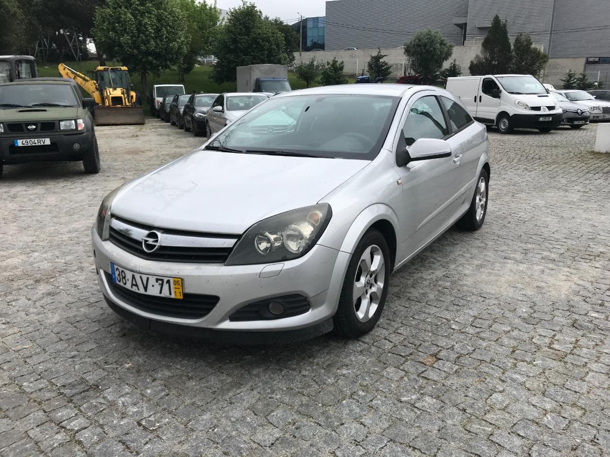 Opel Astra 1.3 CDTI · Ano 2005 — imagen 3