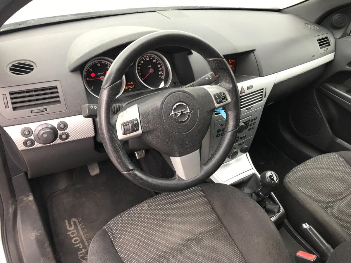Opel Astra 1.3 CDTI · Ano 2005 — imagen 16