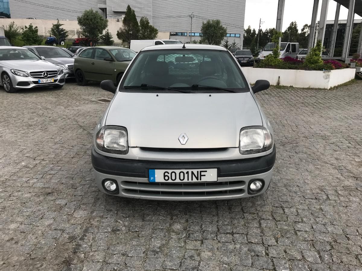 Renault Clio 1.9D · Ano 1999 — imagem 2