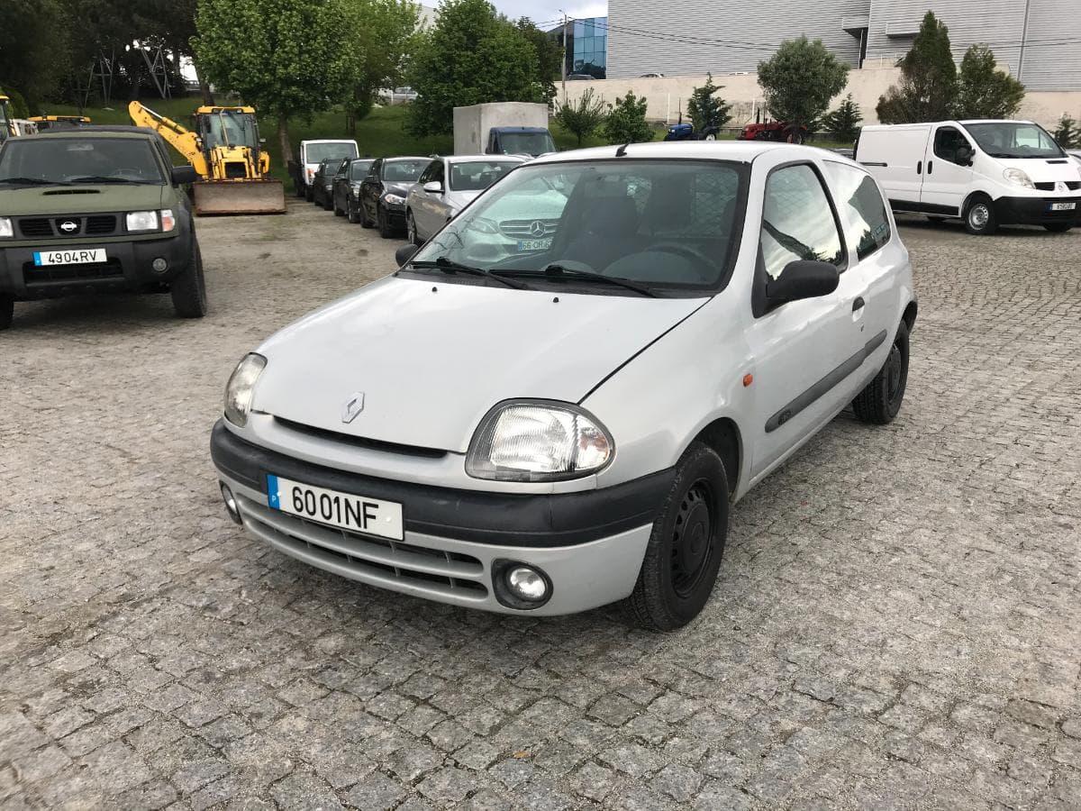 Renault Clio 1.9D · Ano 1999 — imagem 3