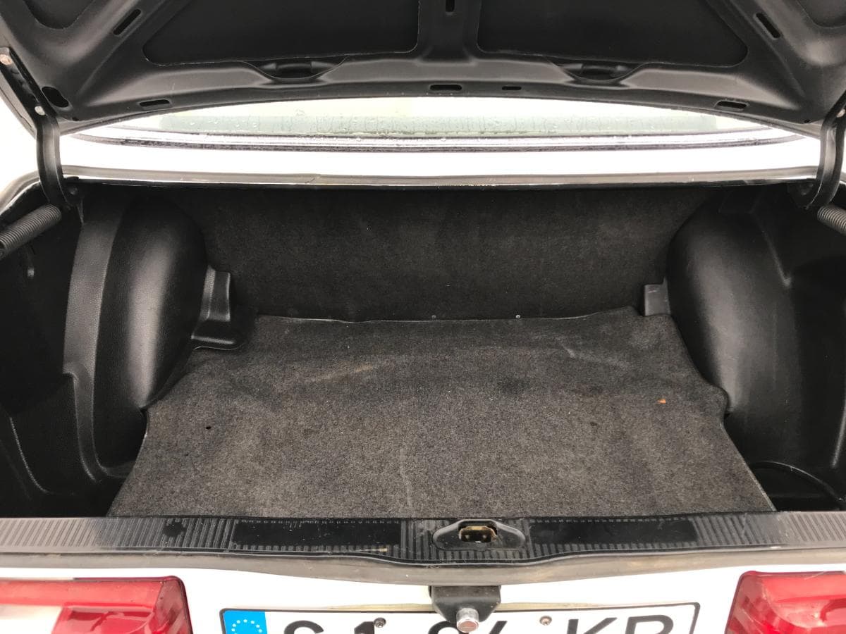 Mercedes-Benz 300 D Turbo · Ano 1997 · Versão Americana — imagem 7