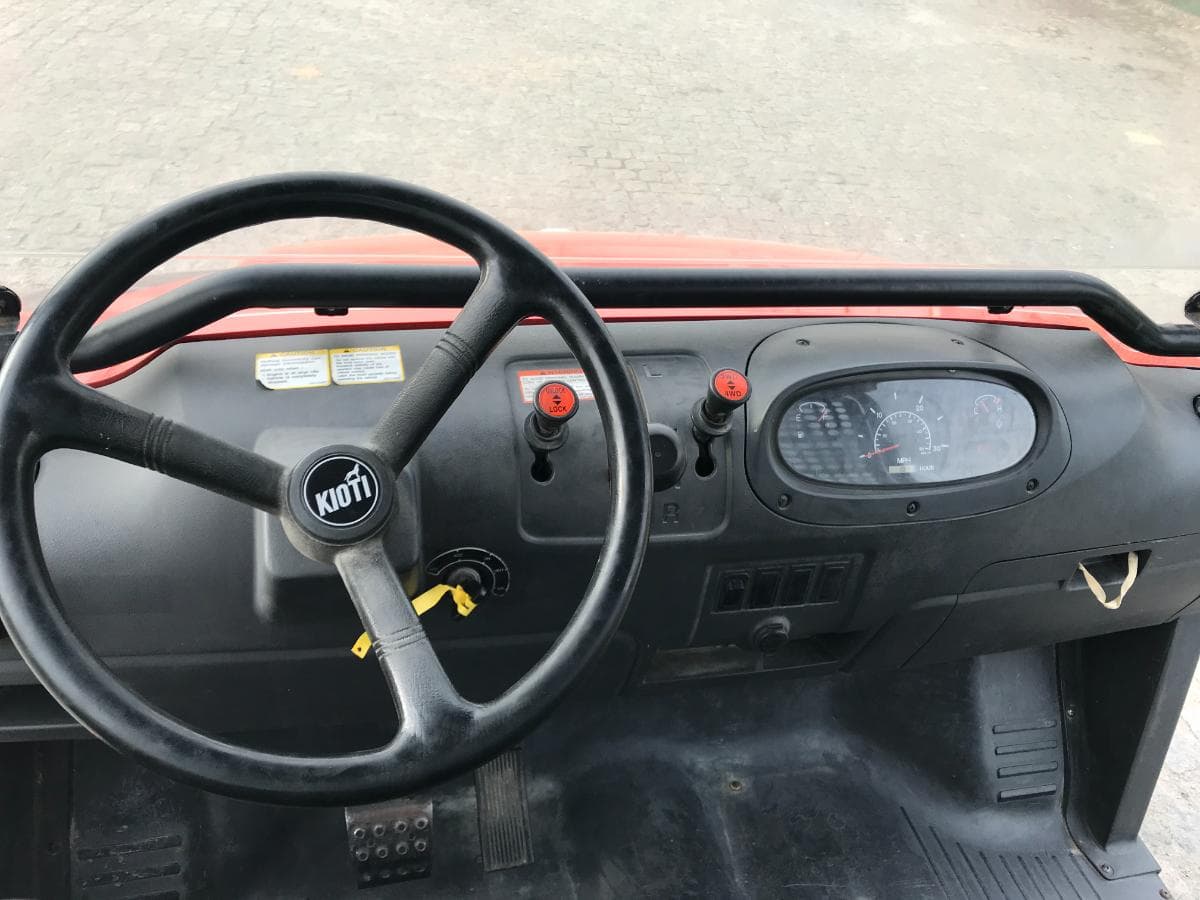 Kioti 4X4 · Ano 2013 — imagem 12