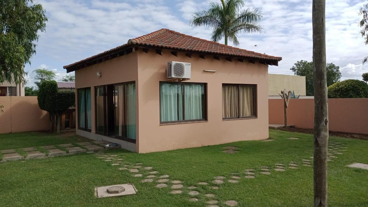 Moradia duplex T5 em condominío fechado · — imagen 12