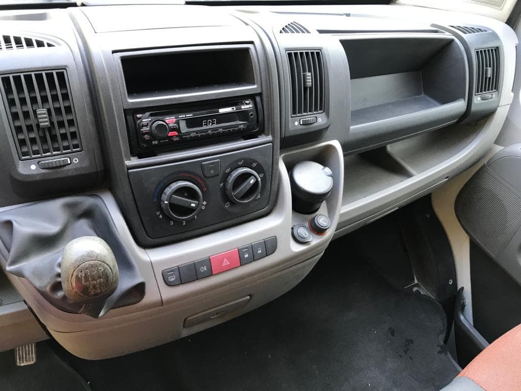 Fiat Ducato 250 · 9 Lugares — imagen 16