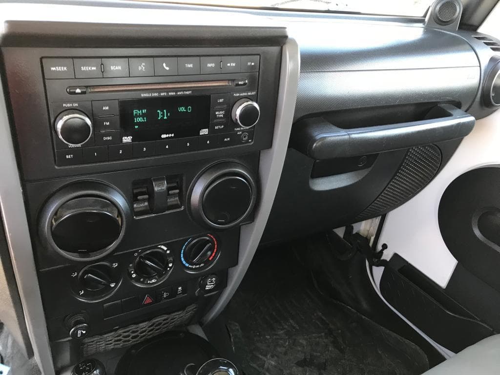 Jeep Wrangler 2.8 CRD · Ano 2010 — imagem 14