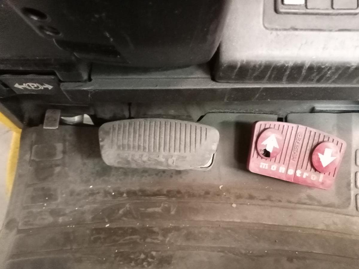 Empilhador Hyster E3.00XM — imagem 10