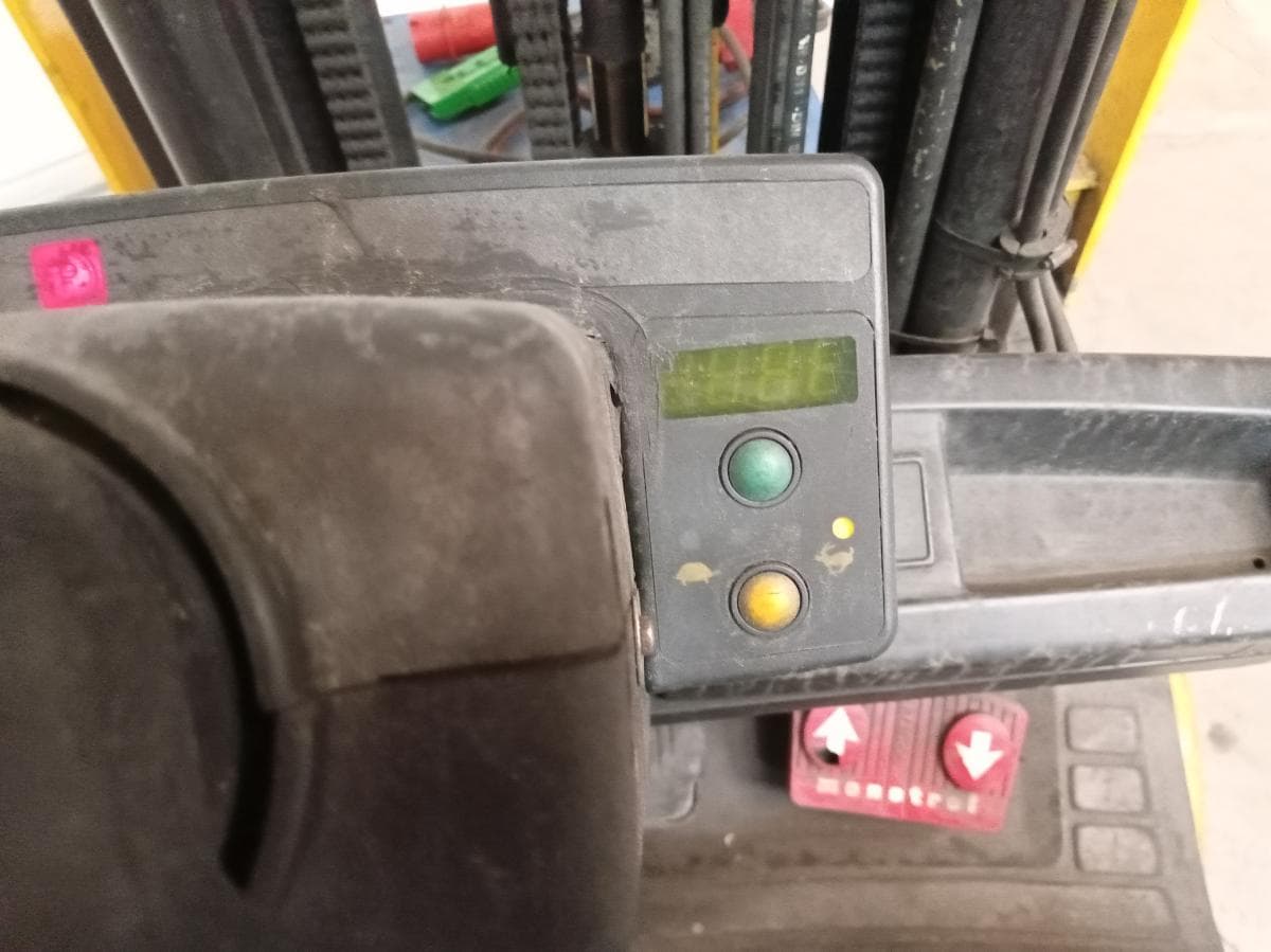 Empilhador Hyster E3.00XM — imagem 11