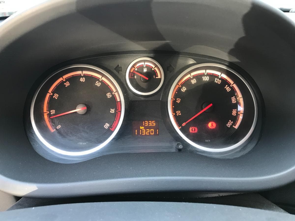 Opel Corsa 1.2 · Ano 2006 — image 22