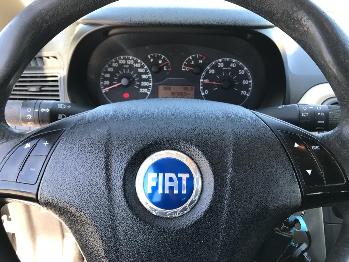 Fiat Punto 1.2 · Ano 2006 — imagem 22