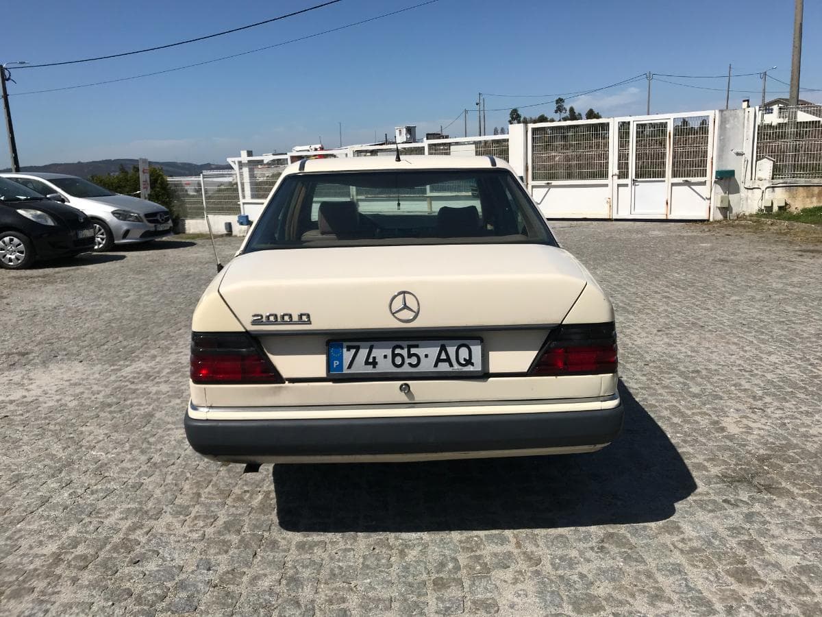 Mercedes-Benz 200D · Ano 1992 74-65-AQ · — image 5