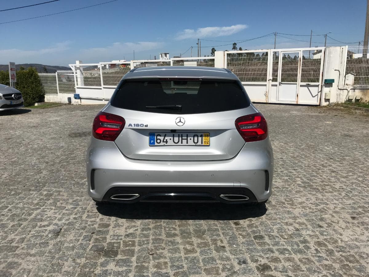 Mercedes-Benz A180D · Ano 2018 — image 5
