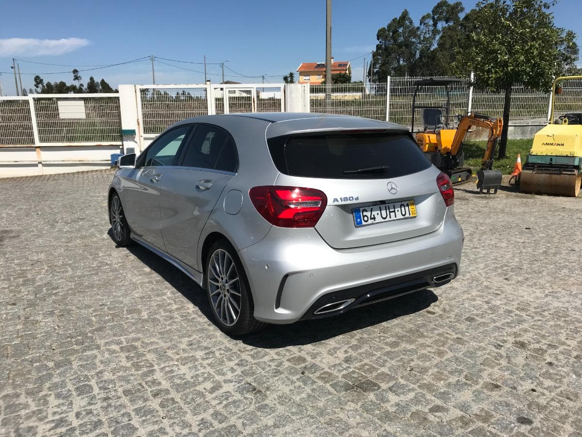 Mercedes-Benz A180D · Ano 2018 — image 6