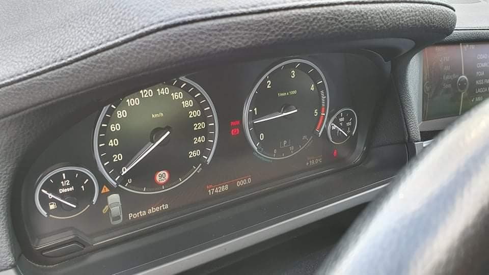 BMW 730 D — image 6