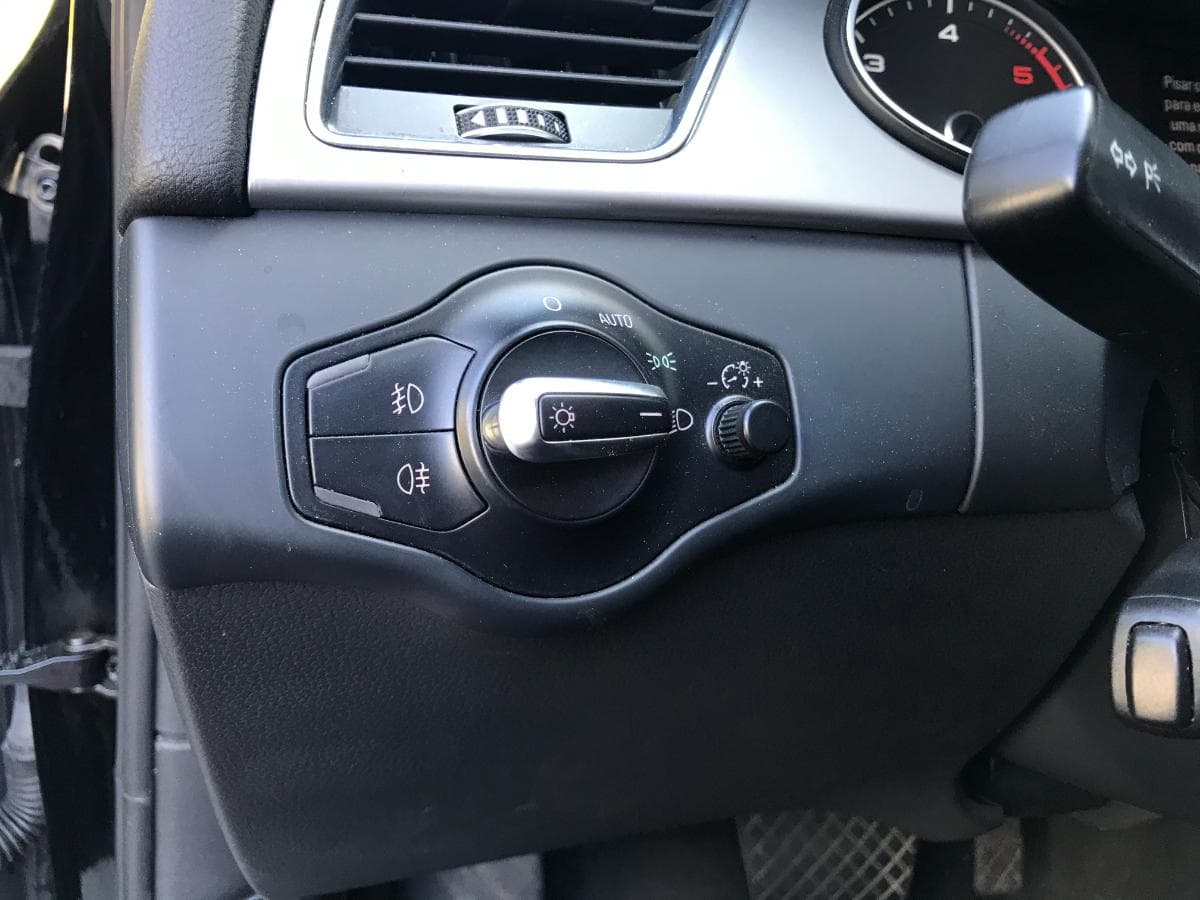 Audi A4 2.0TDI · Ano 2012 — imagem 17