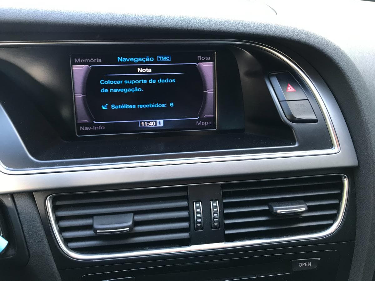 Audi A4 2.0TDI · Ano 2012 — imagem 18
